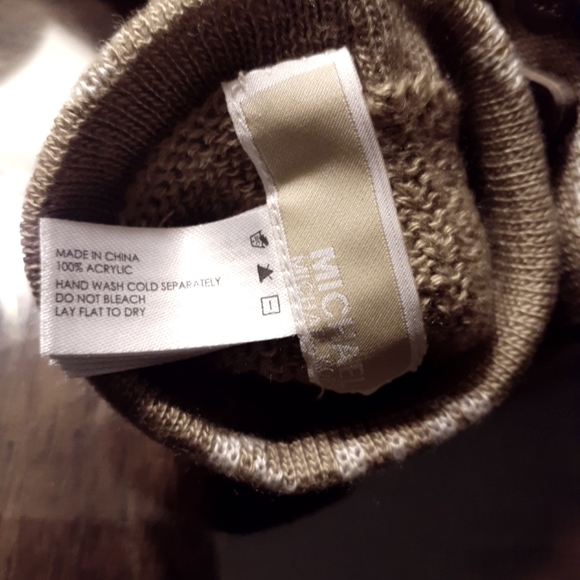 Michael Kors gloves O/S NWT - Picture 5 of 5